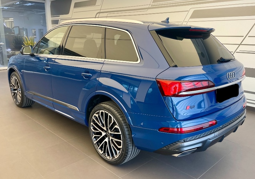 Audi Q7 50 TDI QUATTRO  | SKLADEM | facelift | nové české auto | luxusní naftové SUV | modrá Ascari s černou prošívanou kůží | maximální výbava | VIP sleva | nákup online | AUTOiBUY.com